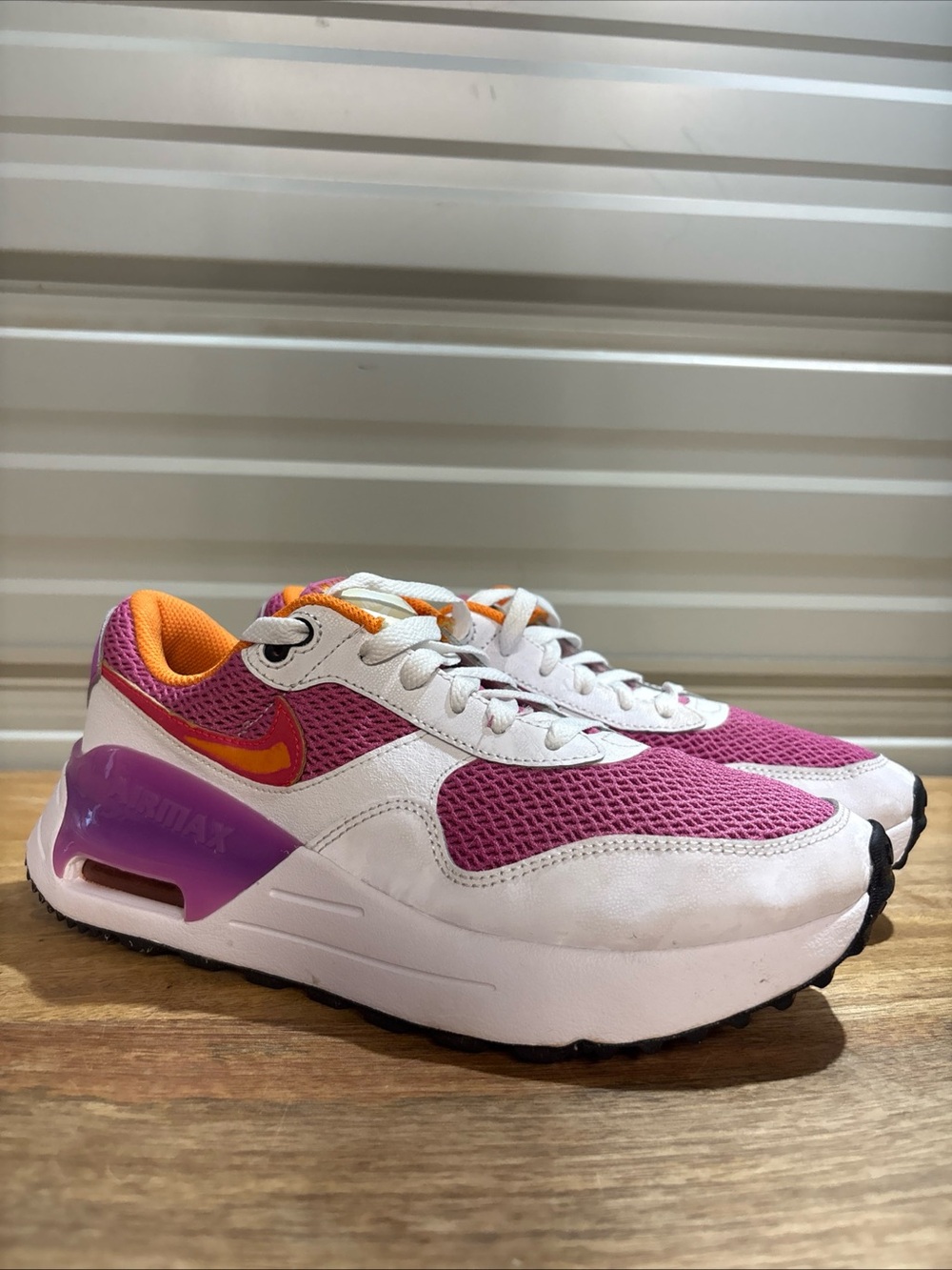 Nike Air Max SYSTM White Cosmic Fuchsia Athletic Sneakers Shoes Womens Size 8.5